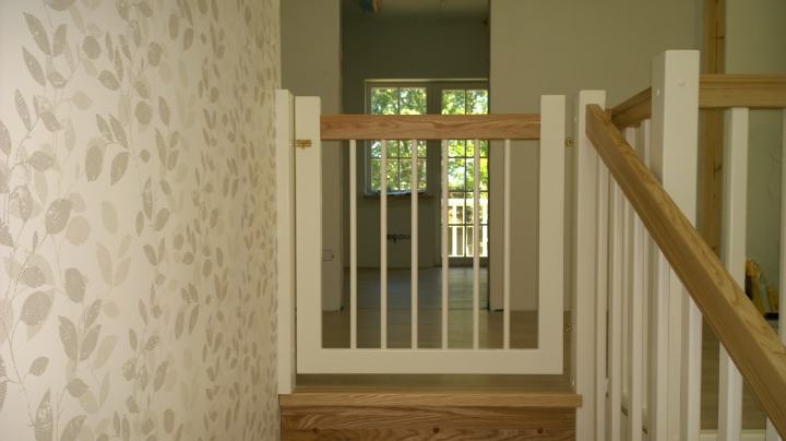 safety gates for stairs